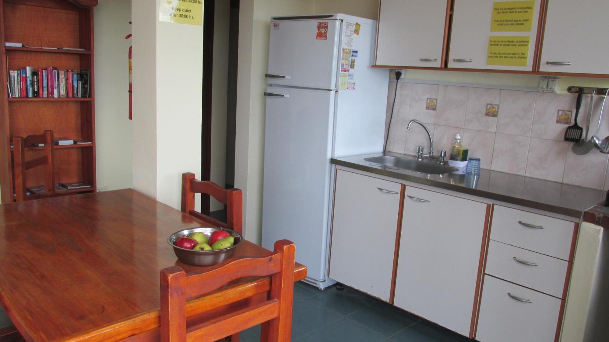 Hostel Aves Del *