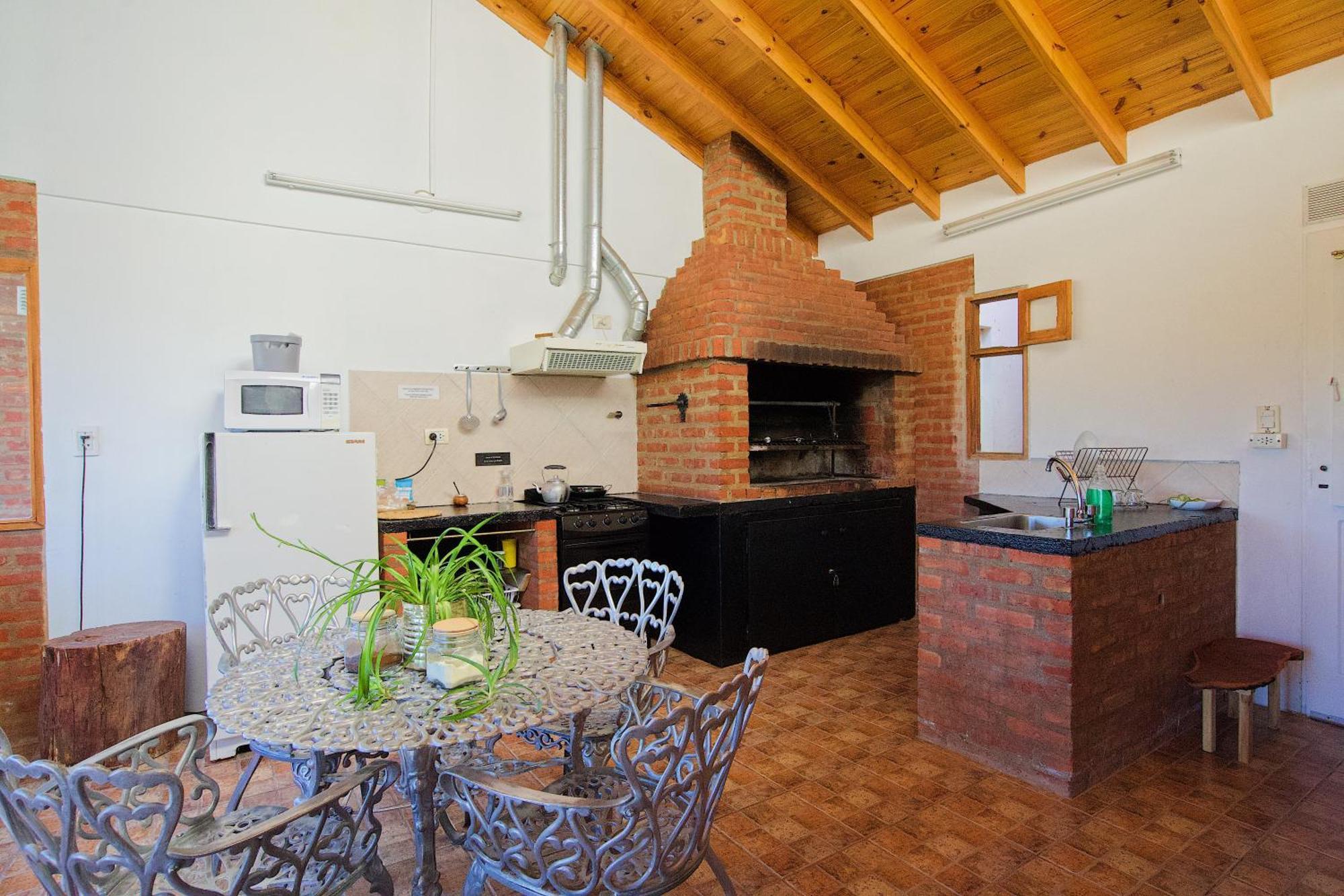 Aves Del Hostel