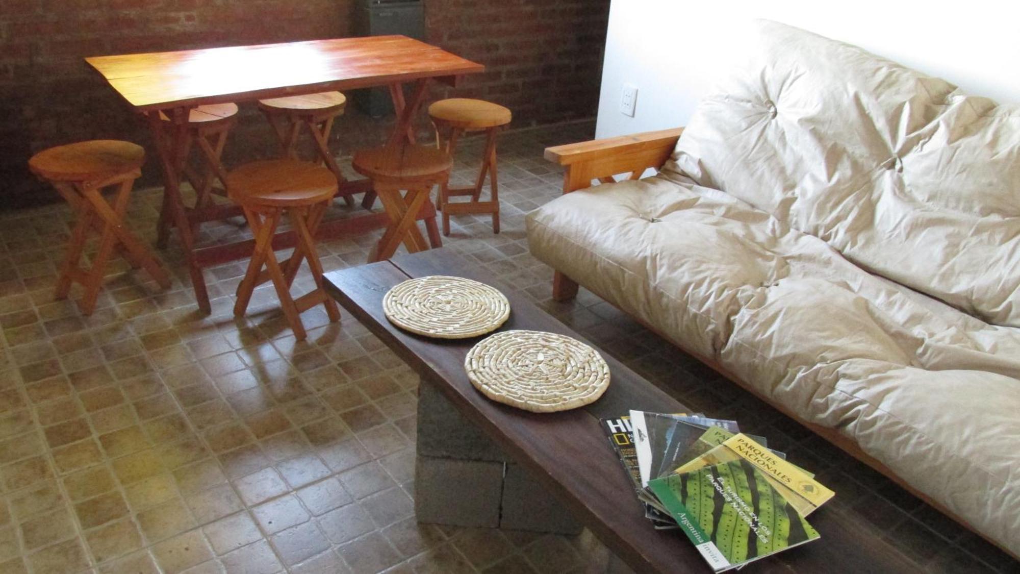 Aves Del Hostel